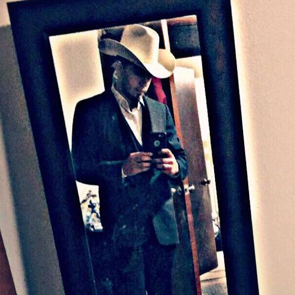 Meet your Posher, Danny - Picture 1 of 1